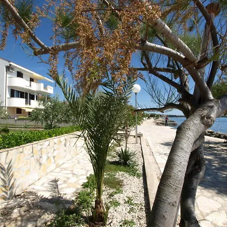 Maras-1 By Interhome