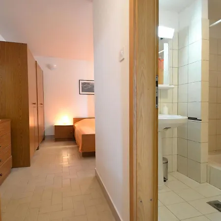 Maras-1 By Interhome 公寓 *