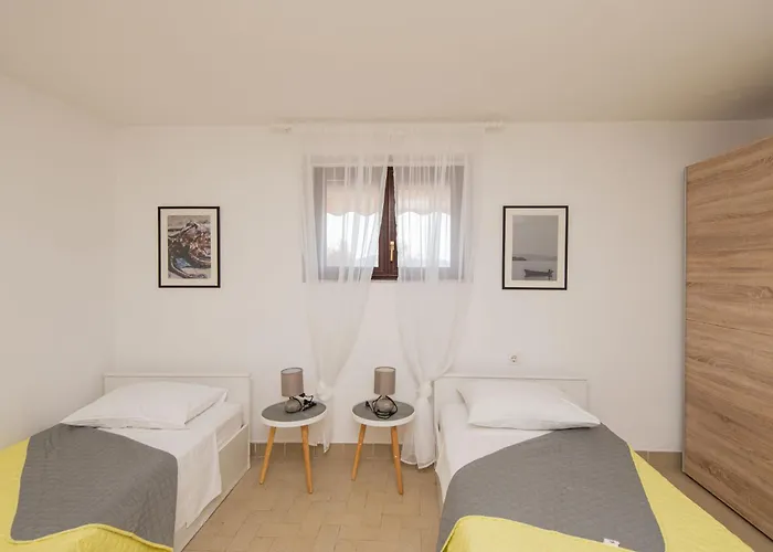 Apartment Maras-1 By Interhome