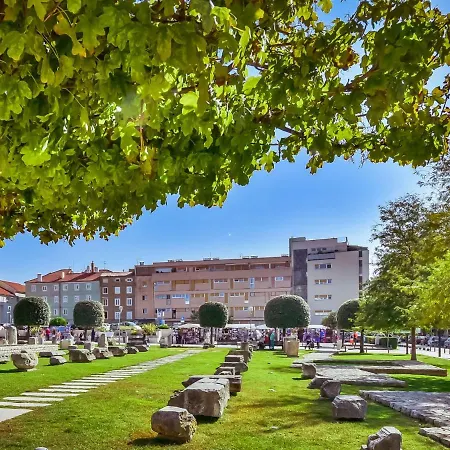 Maras-1 By Interhome