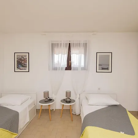 Apartment Maras-1 By Interhome