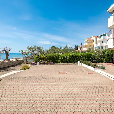 Maras-1 By Interhome * 디클로