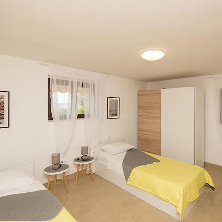 Apartment Maras-1 By Interhome
